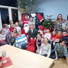 Świąteczna integracja. Warsztaty, radość i mikołajkowe niespodzianki